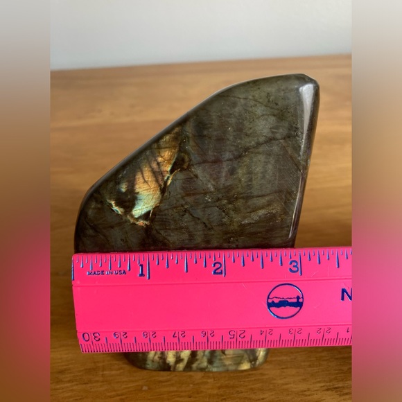 Labradorite - Picture 6 of 16